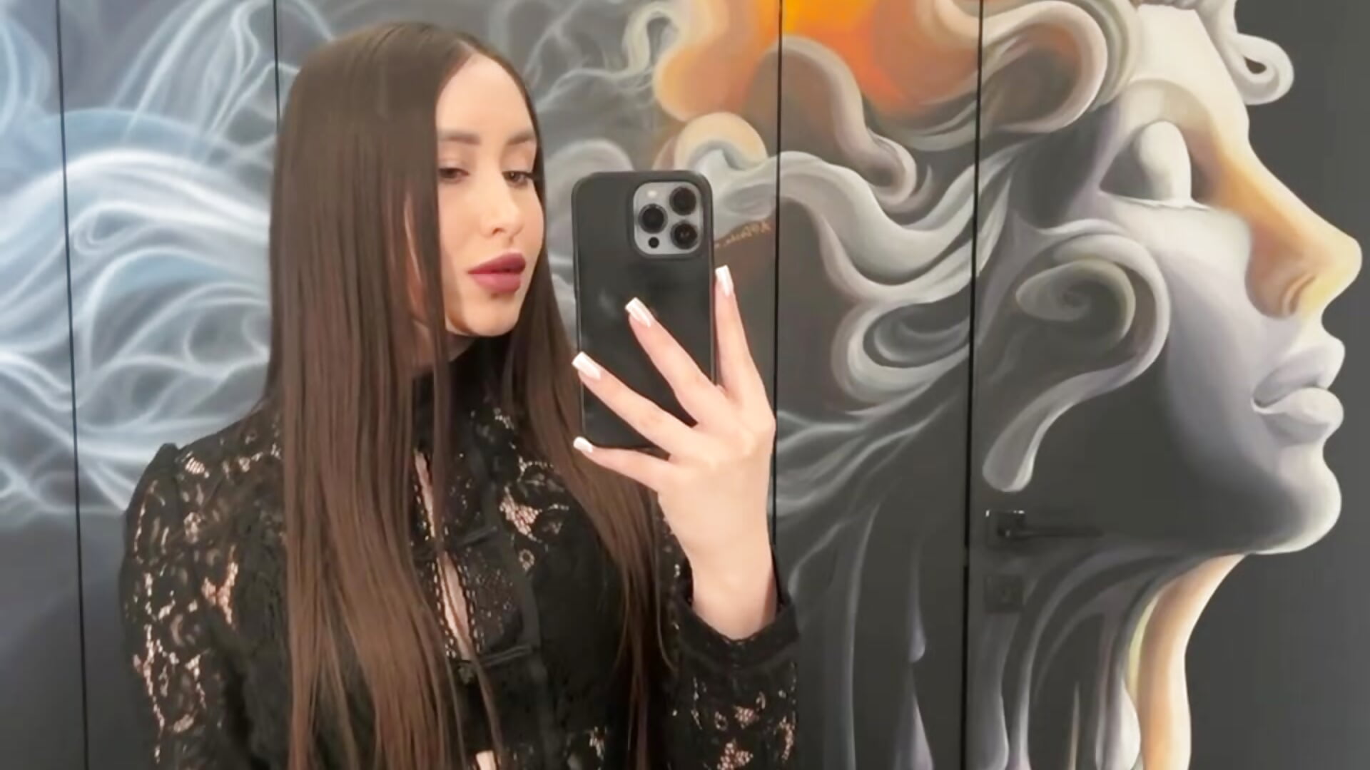 it's me – video modela na kameri Elyra_Noir