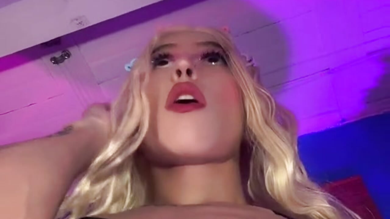sara_bigcockxx