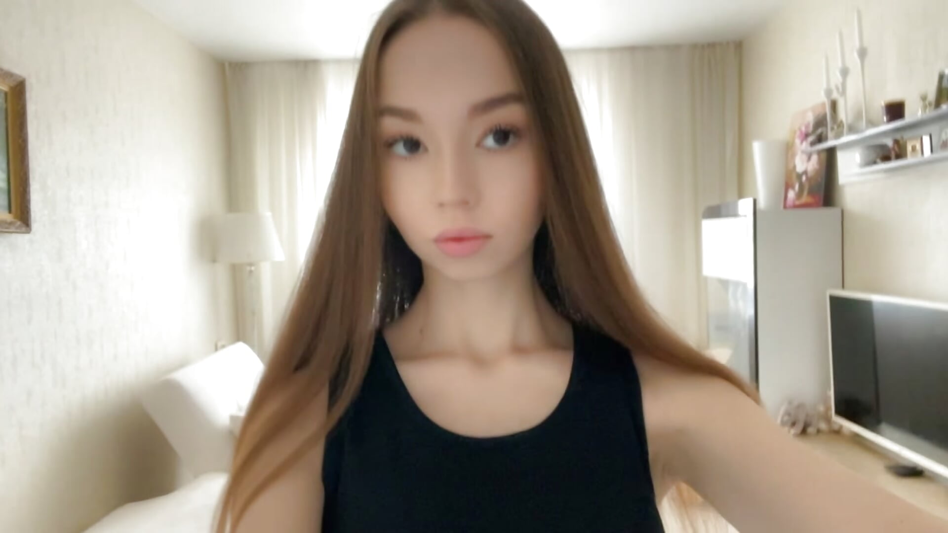 One of the days in summer - video của người mẫu cam Alicenneya