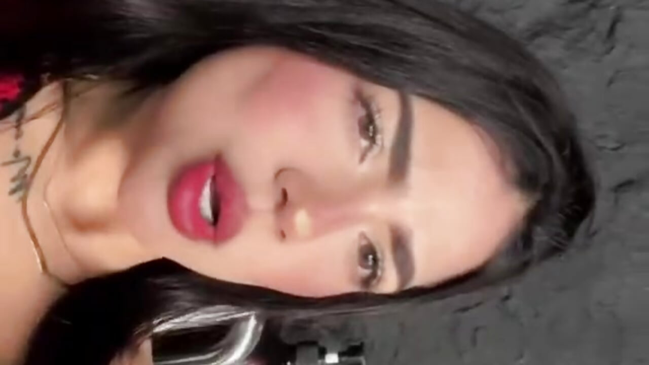 This video has something you will love. - vídeo de NamiyRobin modelo de câmara