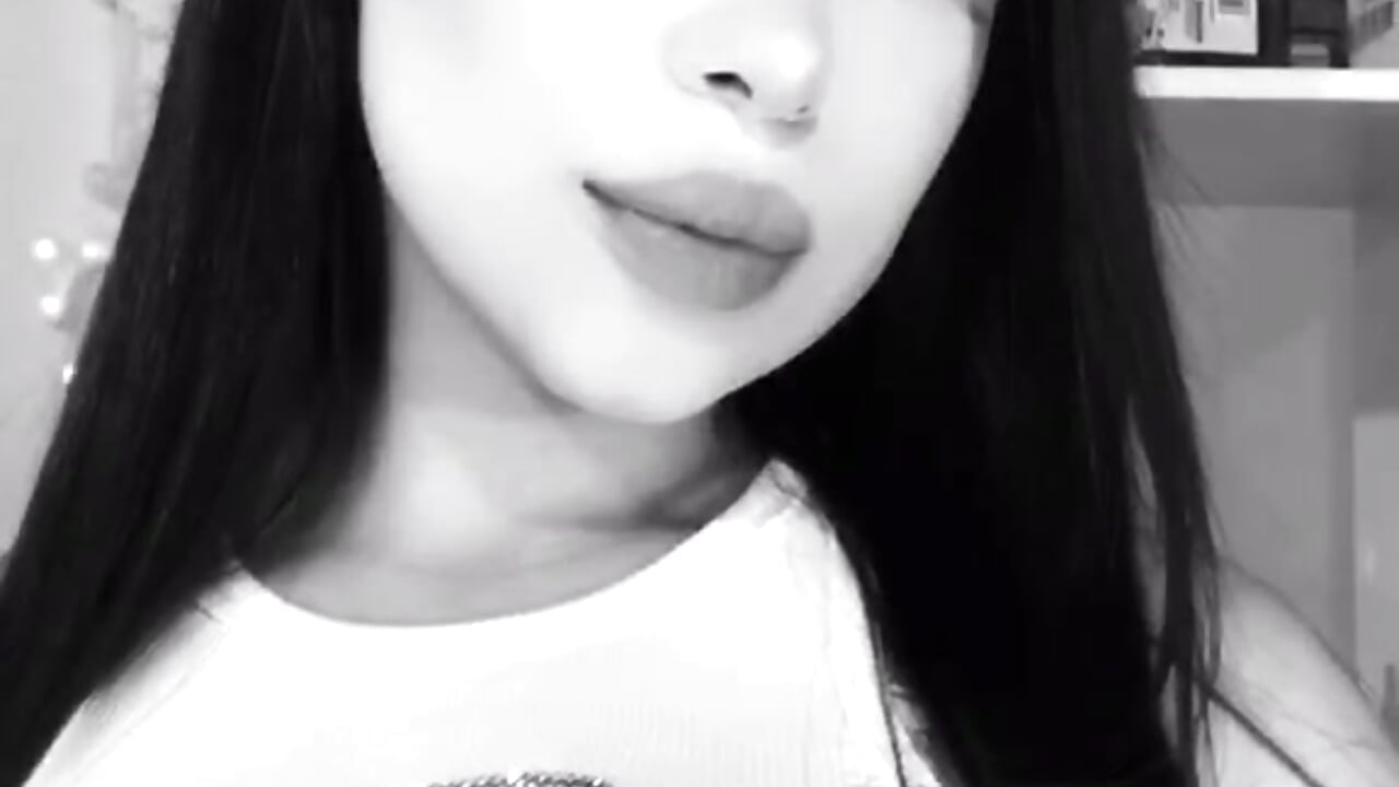 🖤🤍 – video modela na kameri ivy__ros