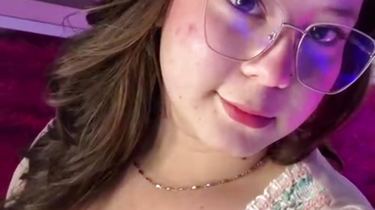 Hi guys 😘😘 – video af Ellie_Doll_ cam-model