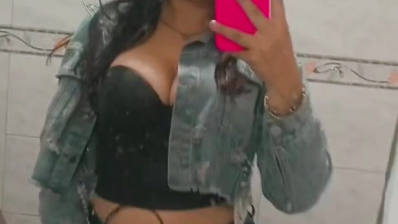 Califica mi video – video modela na kameri caroline_bennett