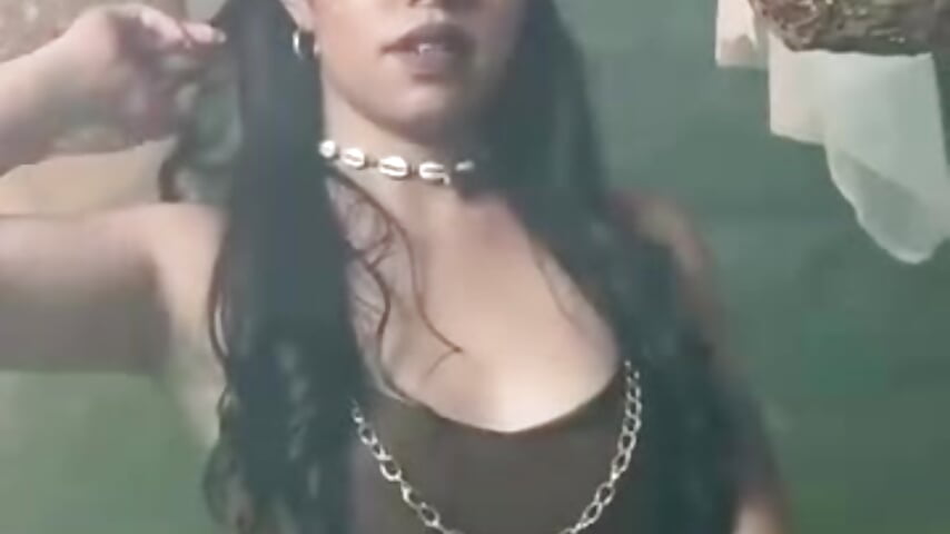 A pretty face that you can't forget - video by Nicole_jade cam model