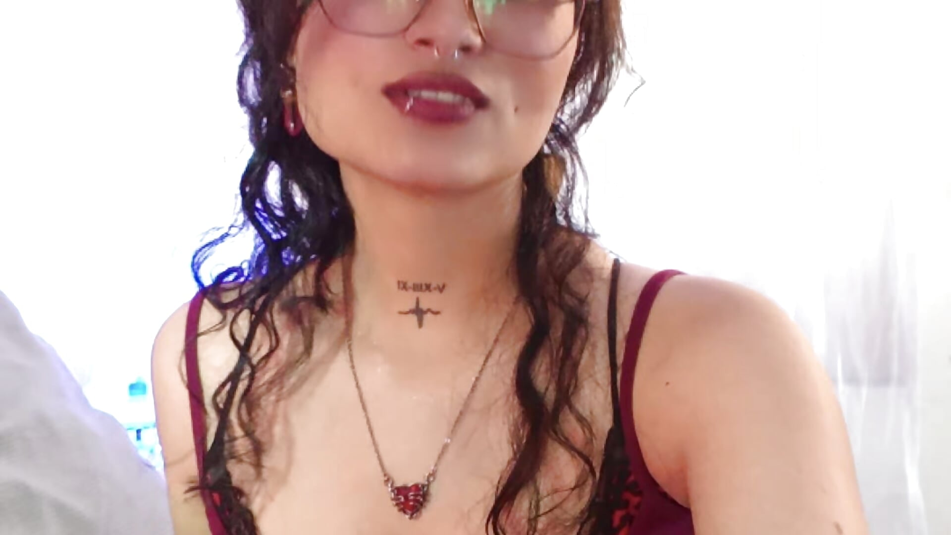 Red - video by Lili_clan1 cam model