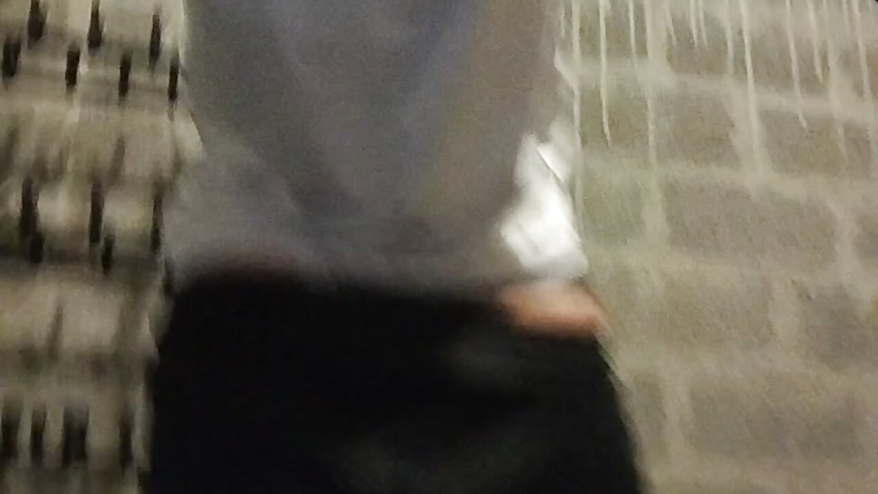 profile-intro-video-1786654878 – video modela na kameri Bensbzh