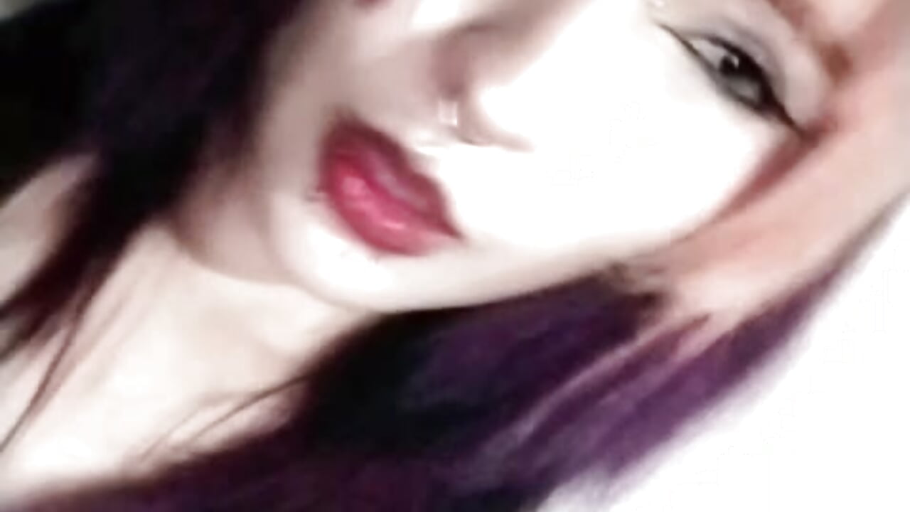 ME - video by Helsy_Bms cam model