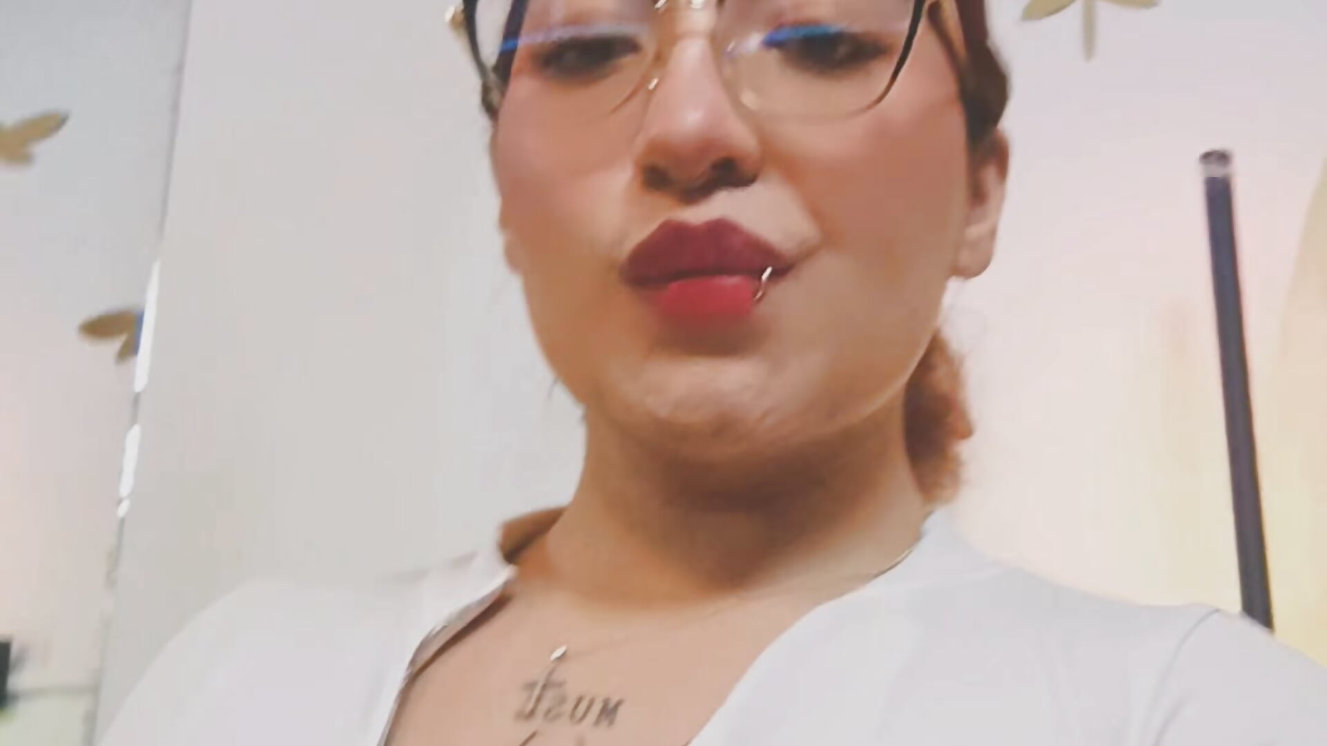 I look sweet, but my thoughts are dangerously wild 😈🔥 - video by Annie_Rusel cam model