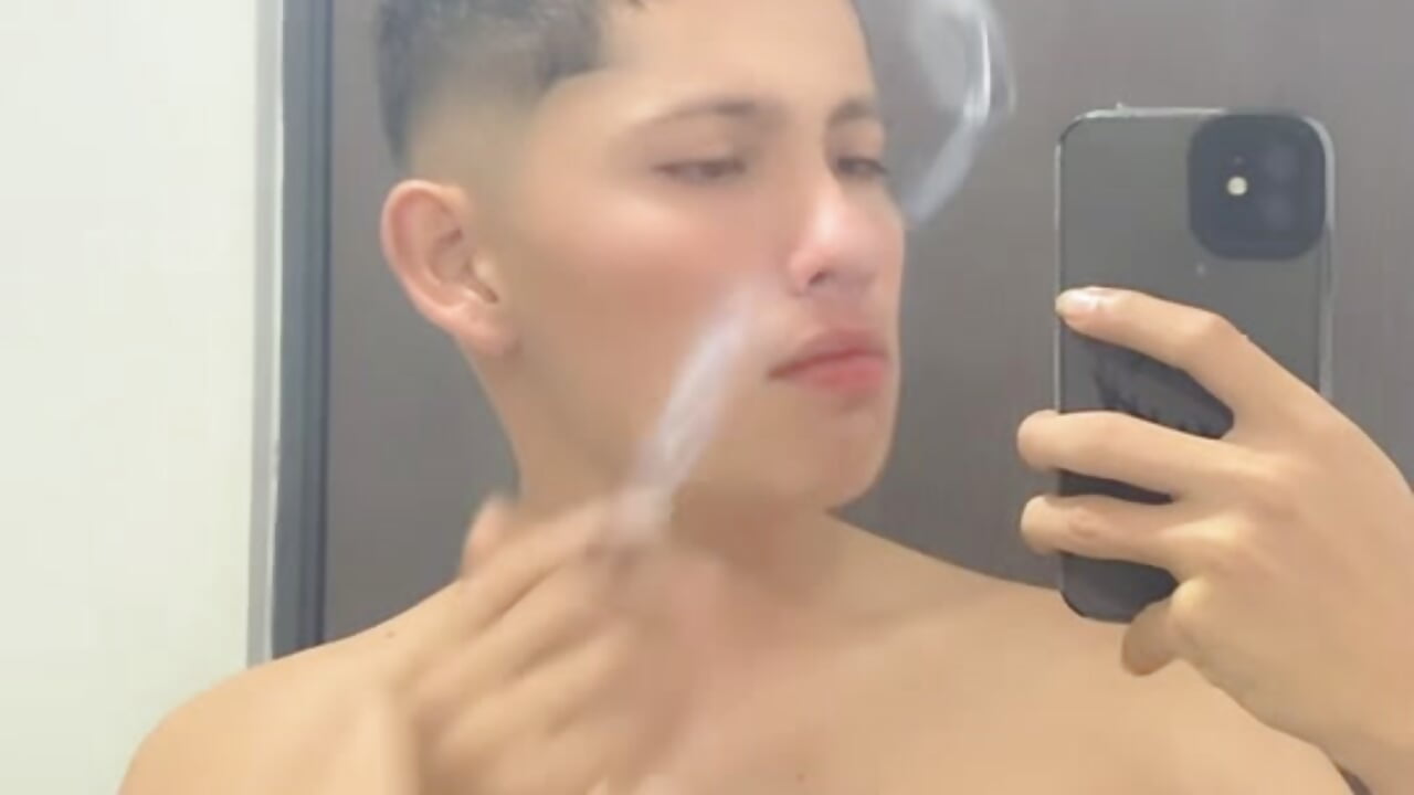 🧟‍♂️Acompáñenme 🥴😼 – video modela na kameri Thegreenprince