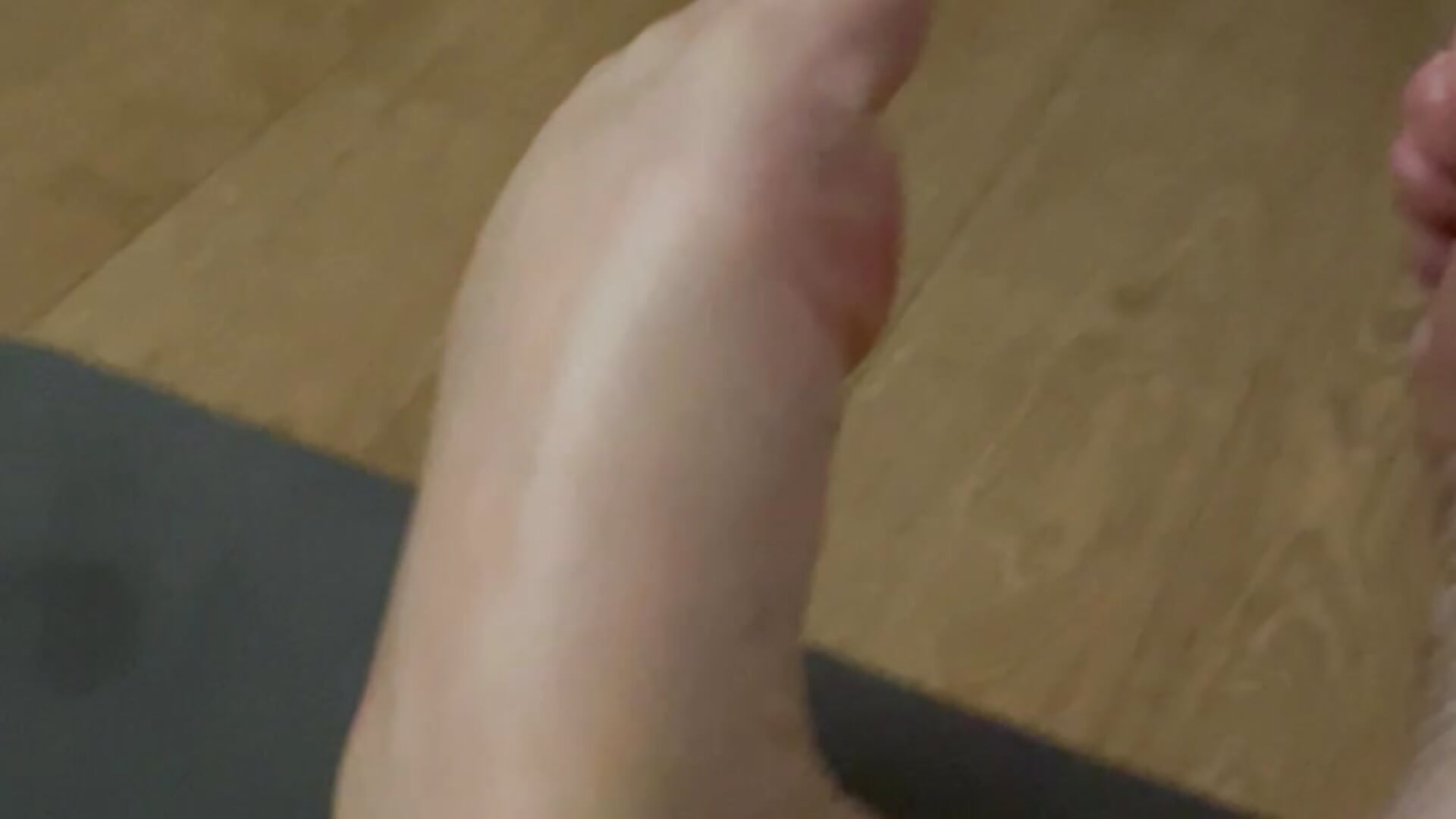Pink toes - відео від вебкаммоделі Ellie_Jax