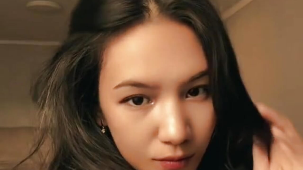 My video) – video modela na kameri jiina_kim