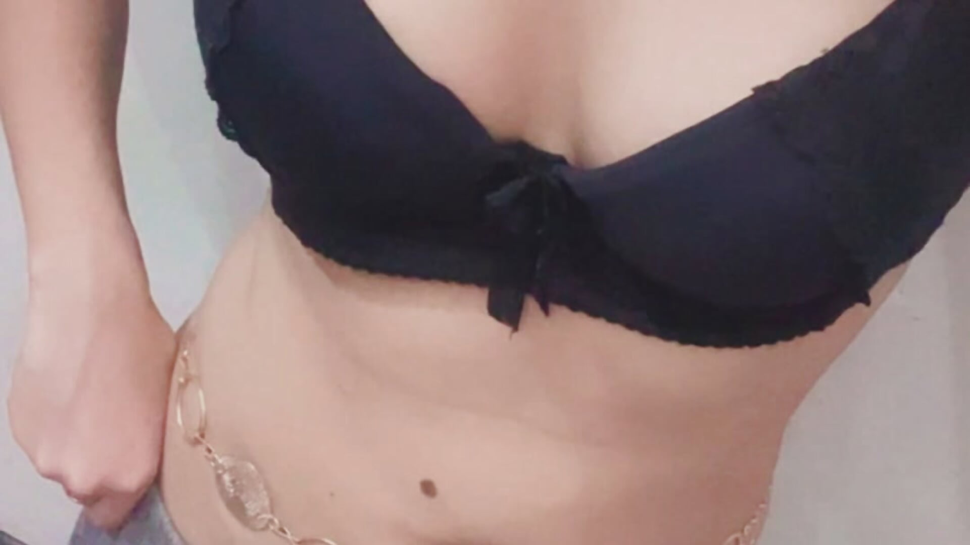 58CEEC87-1FA4-4F3B-BAB3-509073AA232E - video by Thirsty_Maya69 cam model