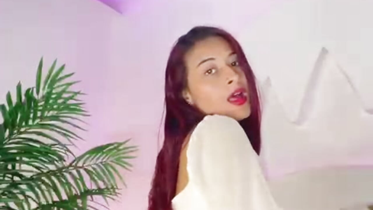 Violeta is sexy, isn't? - video by VioletaRocherr cam model