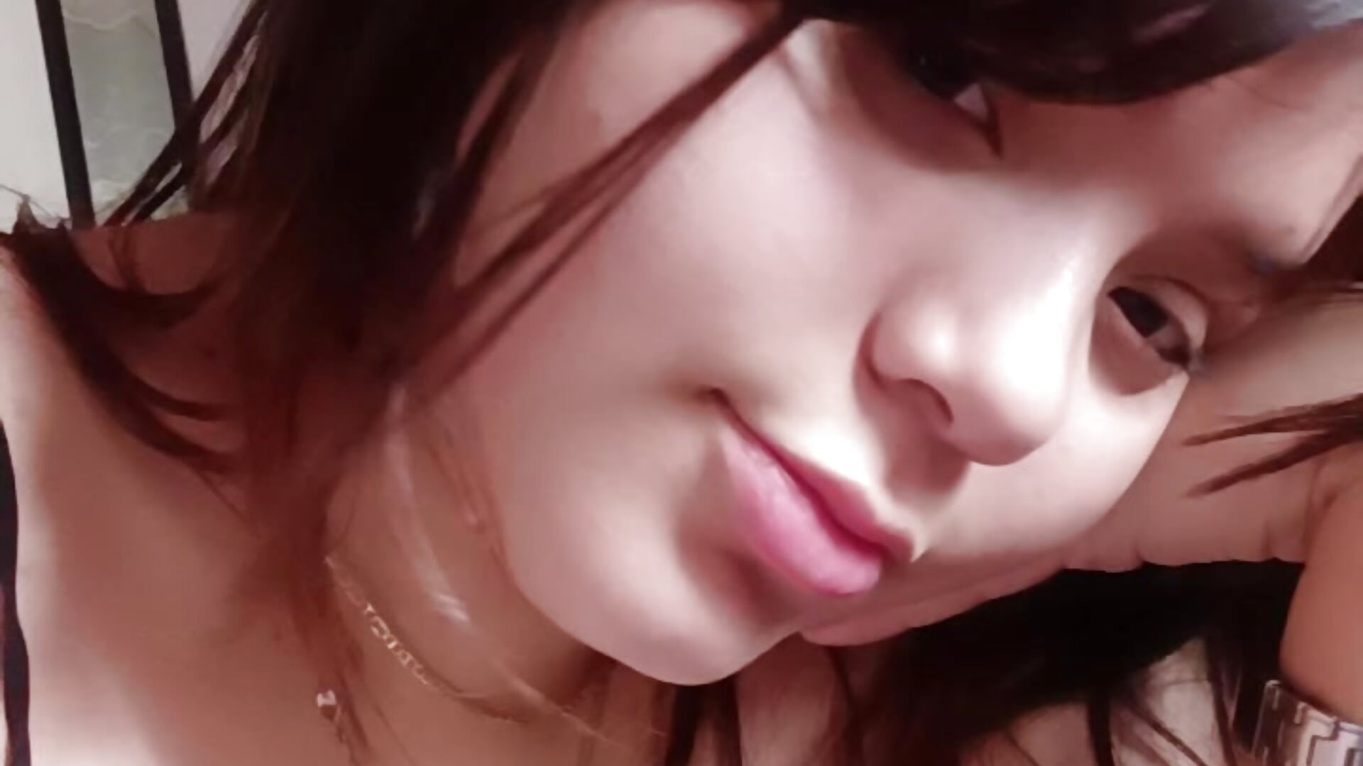 🥴🍒 — filmik SUSSY_666, modela(-lki) na kamerkach