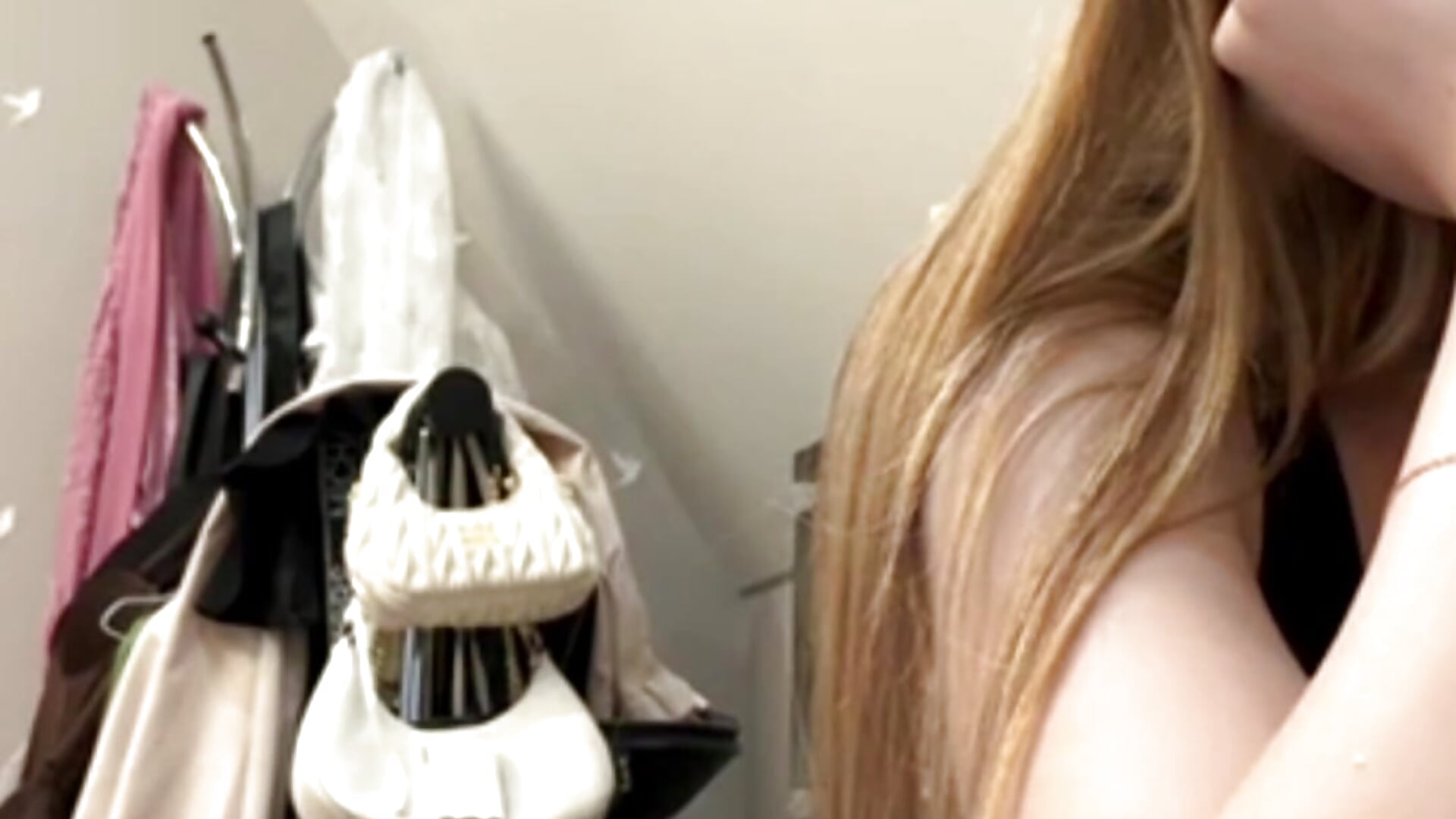 🤫 - video by GingerEtsitty cam model