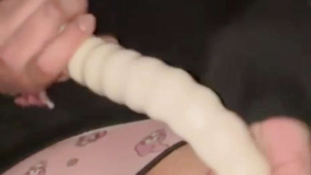 Jugando Dildo doble :P – video od webkamerové modelky KittyFembKat