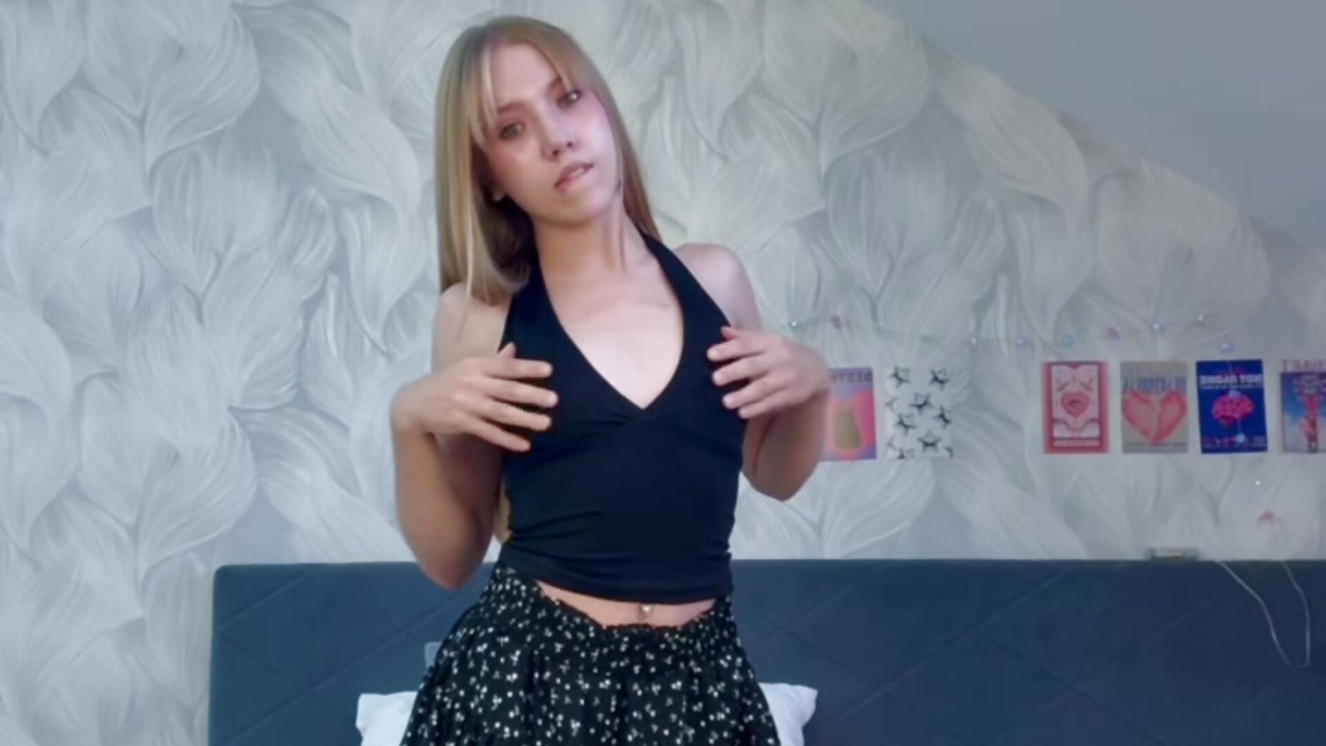 cute sexi video - video by Nika_Flover cam model