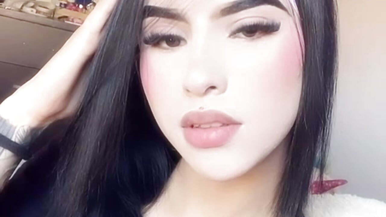 Me 💞 - video by Sophii_Bunny cam model