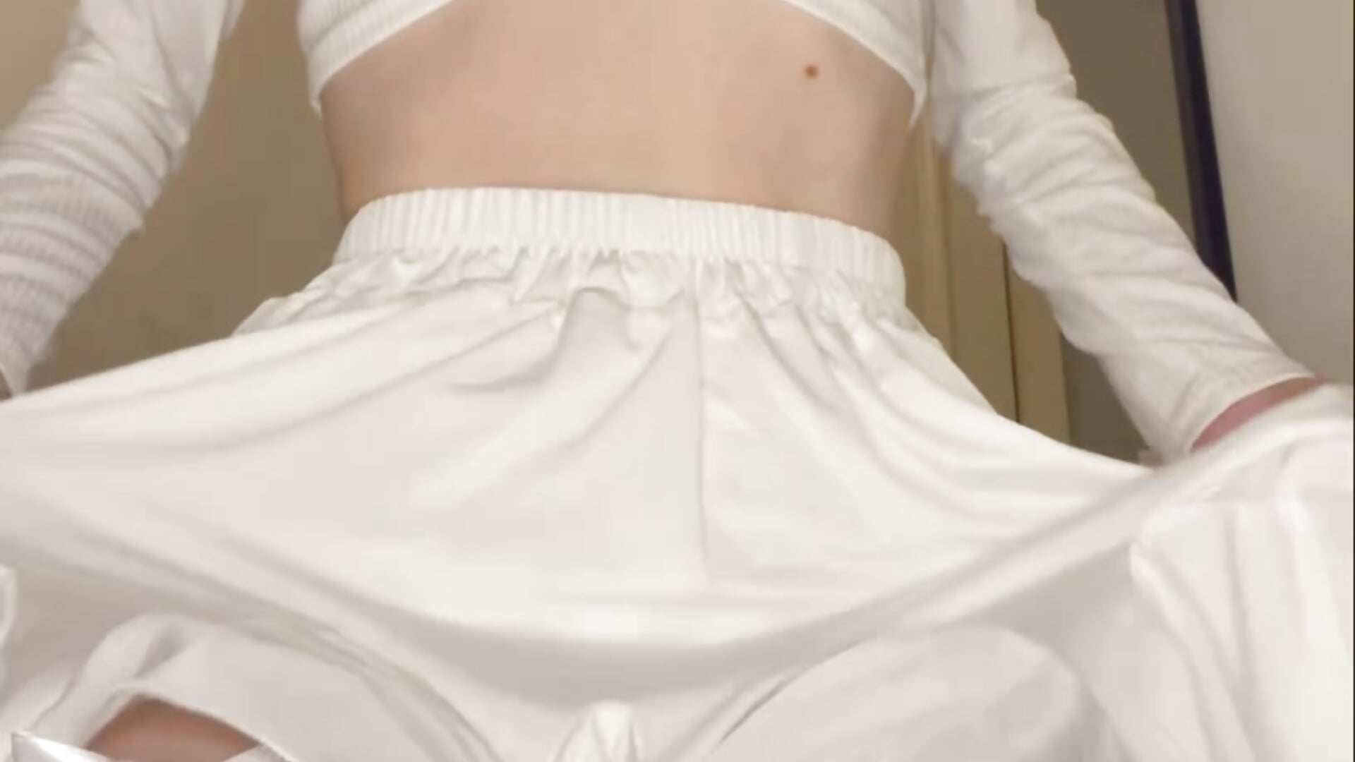 The cutest outfit - video by Kiraa_Sweet cam model