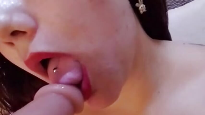 sexy pircing - วิดีโอโดย Julianna_SX โมเดลแคม