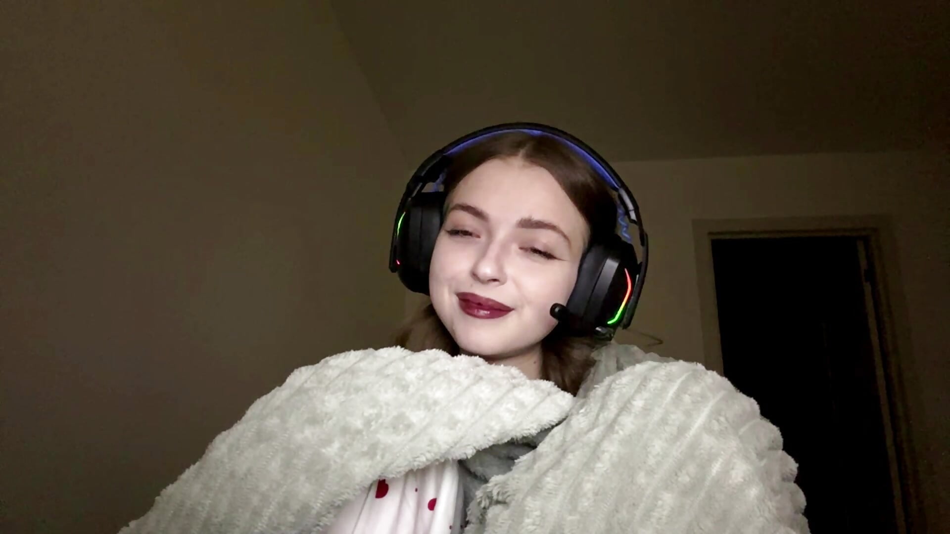 I'm a cutie here - video AudreaSaucer kameramallilta