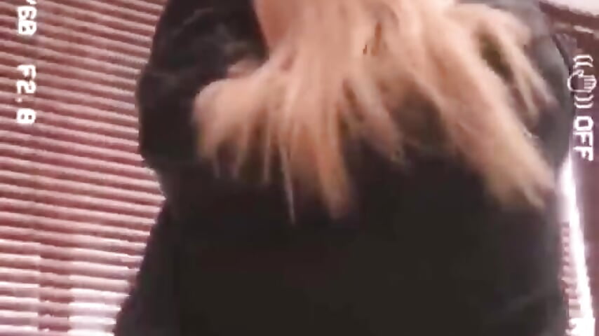 😘 - video by Honey_Fox_