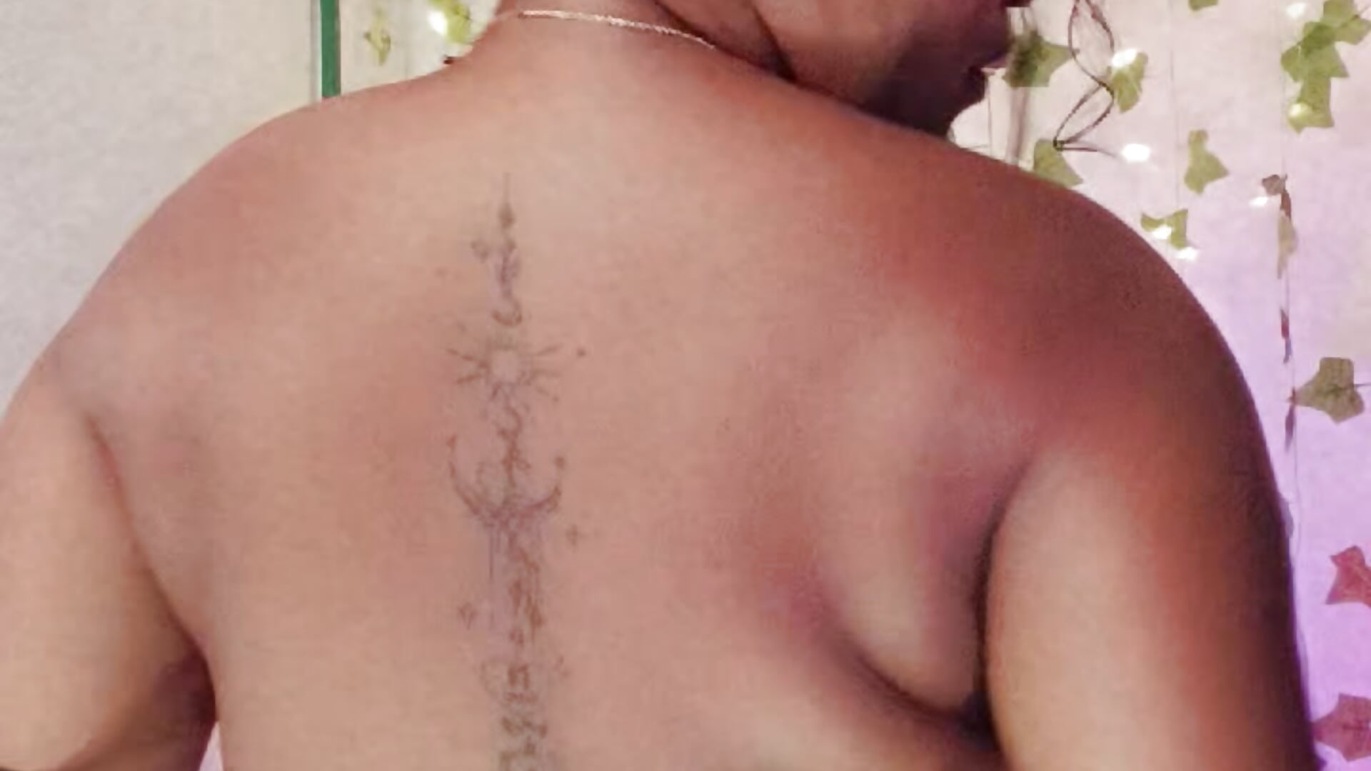 I'm just starting out, but I love tattoos.💕😍 – video af LilithPandoraa cam-model