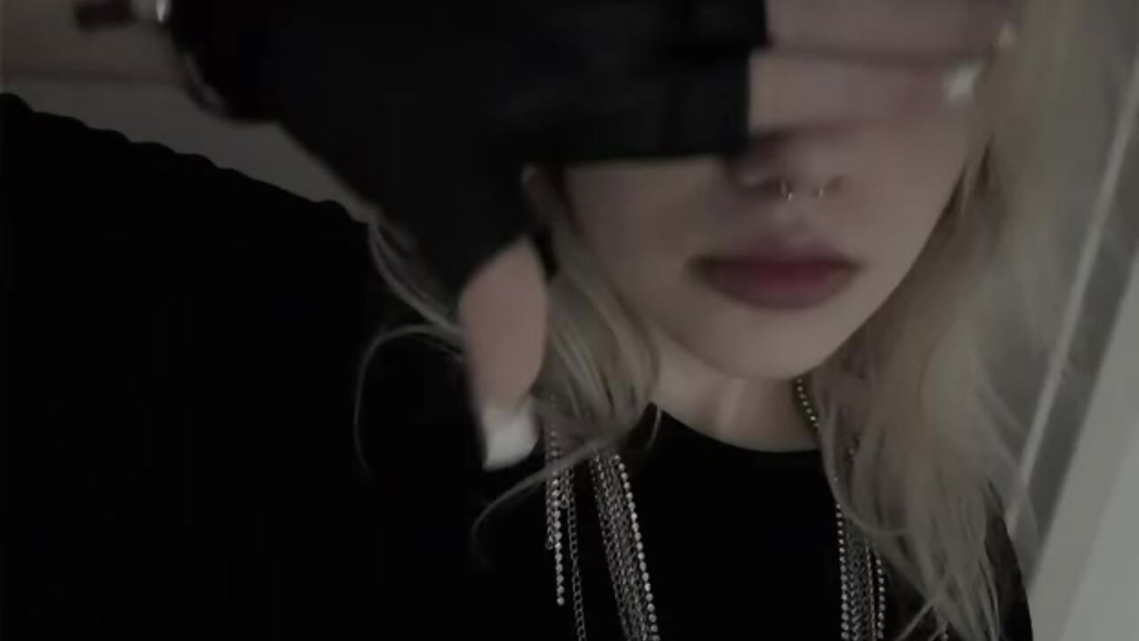 look for a walk – video od webkamerové modelky tutsiecutie