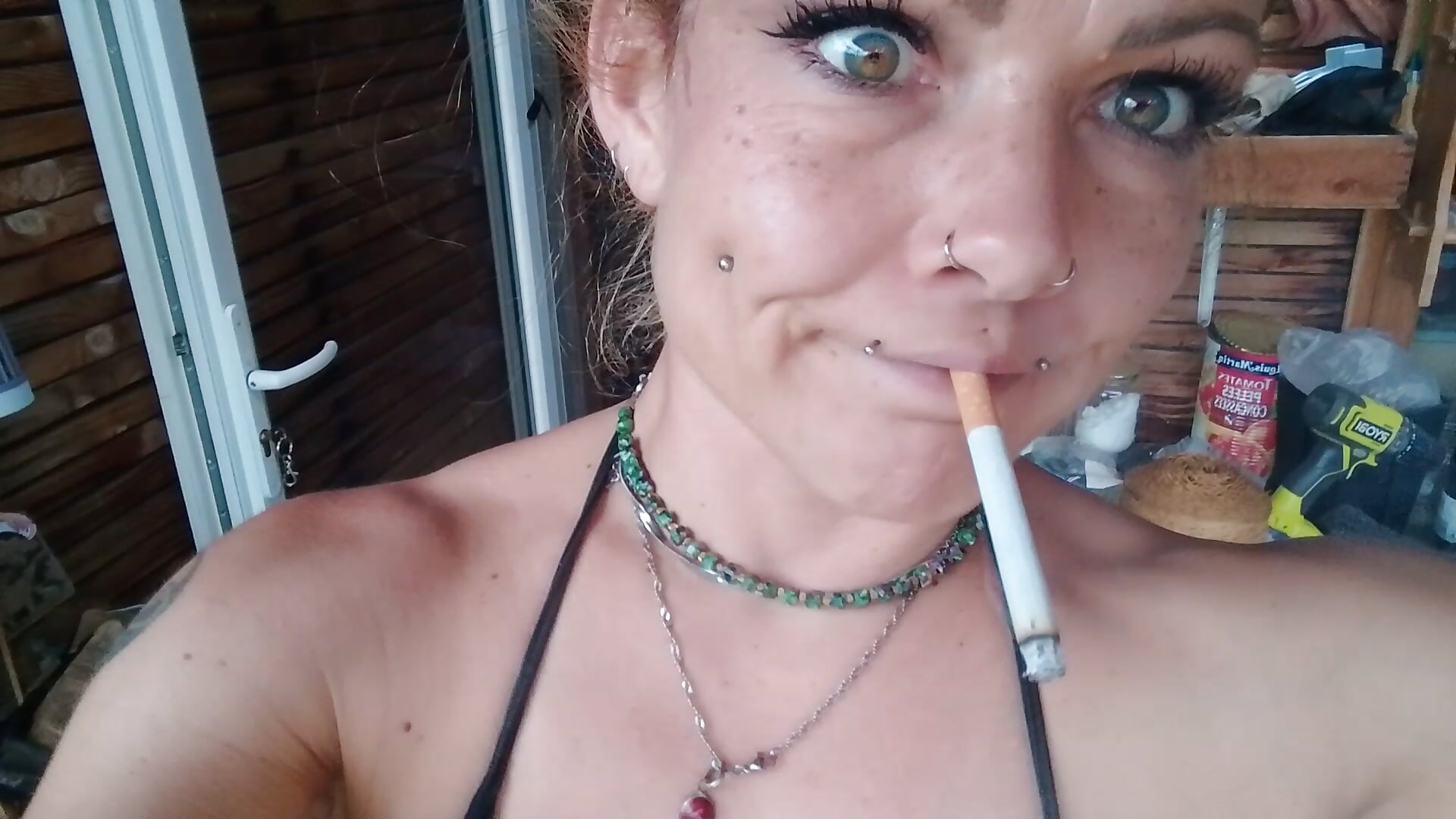 Je m'ennuie - vídeo de la modelo de cam lemonmary