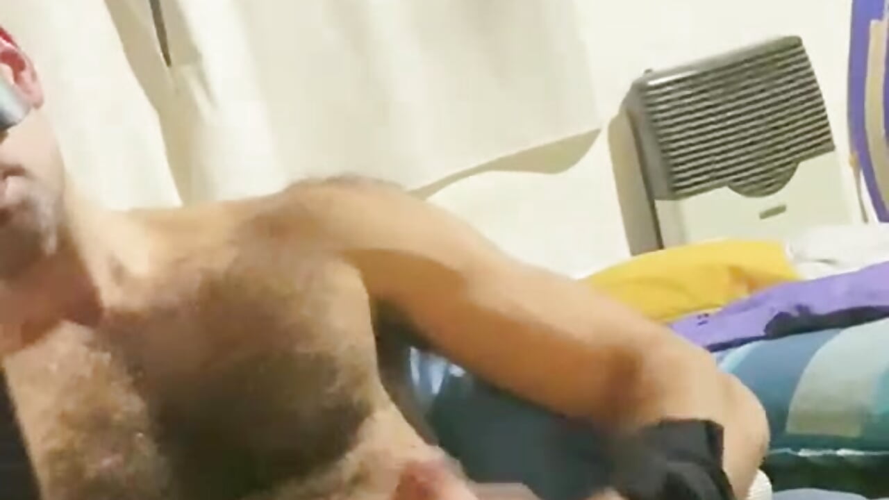 Special BedTime ;) - video di HairybutHorny modella di cam