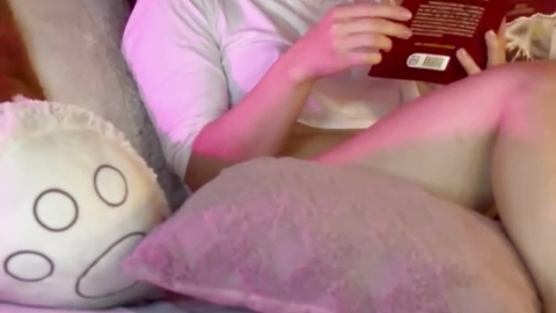 👀 Caught in the middle of her "reading session,"