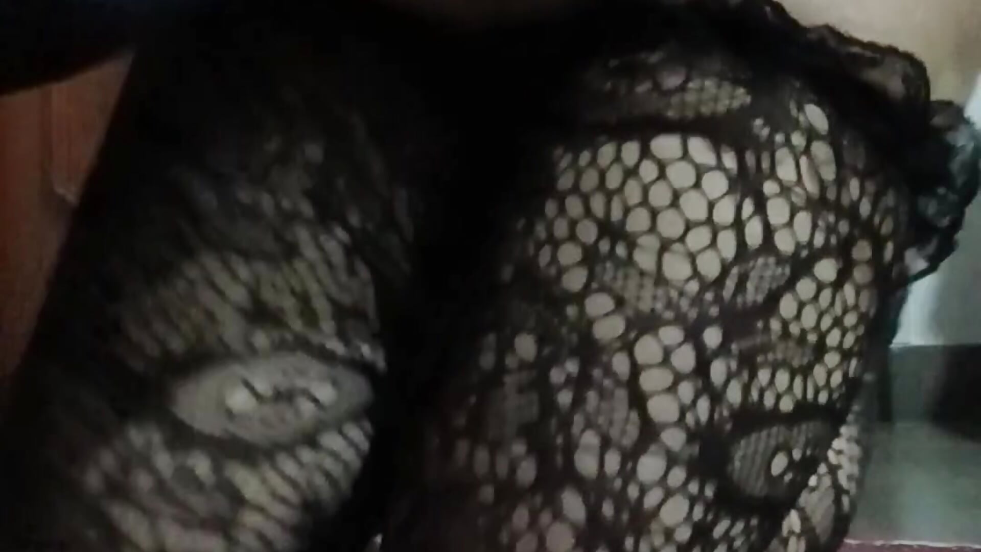touching my body - video by e1mma_luna1