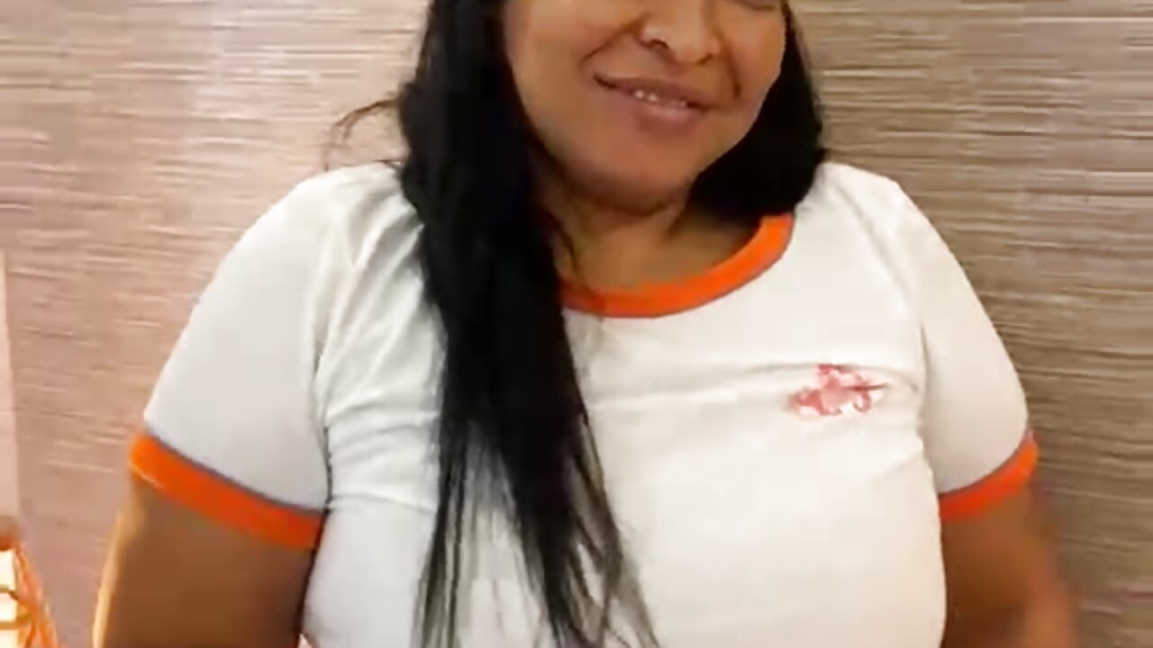 hello - video CelesteRoyale kameramallilta
