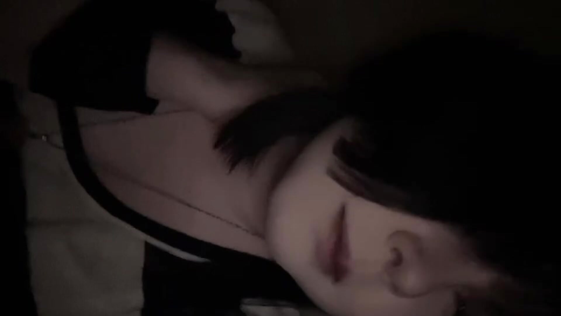 ◝(ᵔᗜᵔ)◜ – video af HirokoBard cam-model