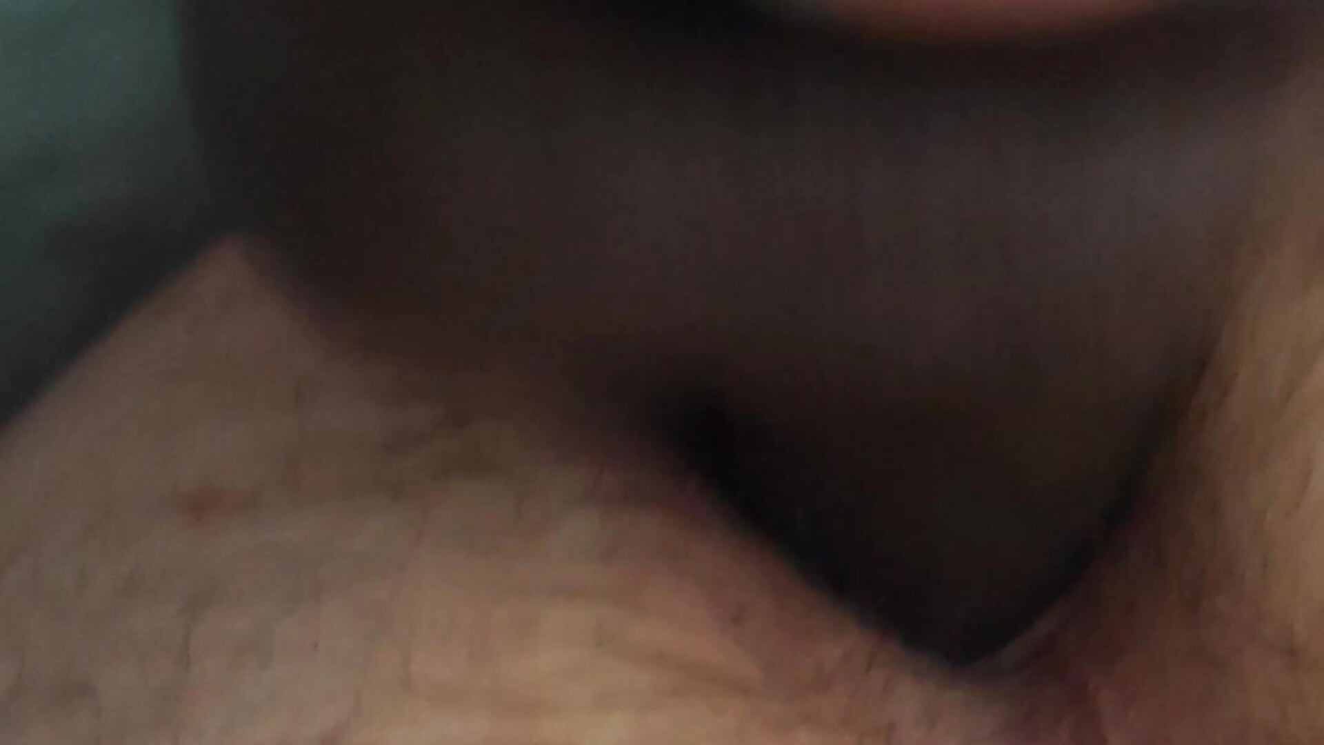 Dildo in arss part 2 - vídeo de la modelo de cam HairyBearcum