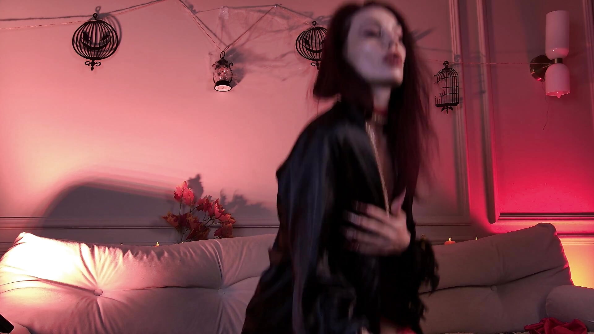 Halloween seduce for you ;) - video by SelenaHollis cam model