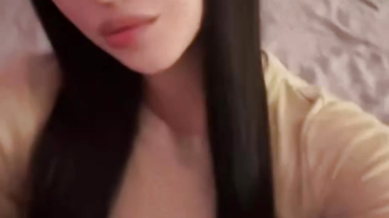 Heey guys it's me :) – video modela na kameri EmilyGlowing
