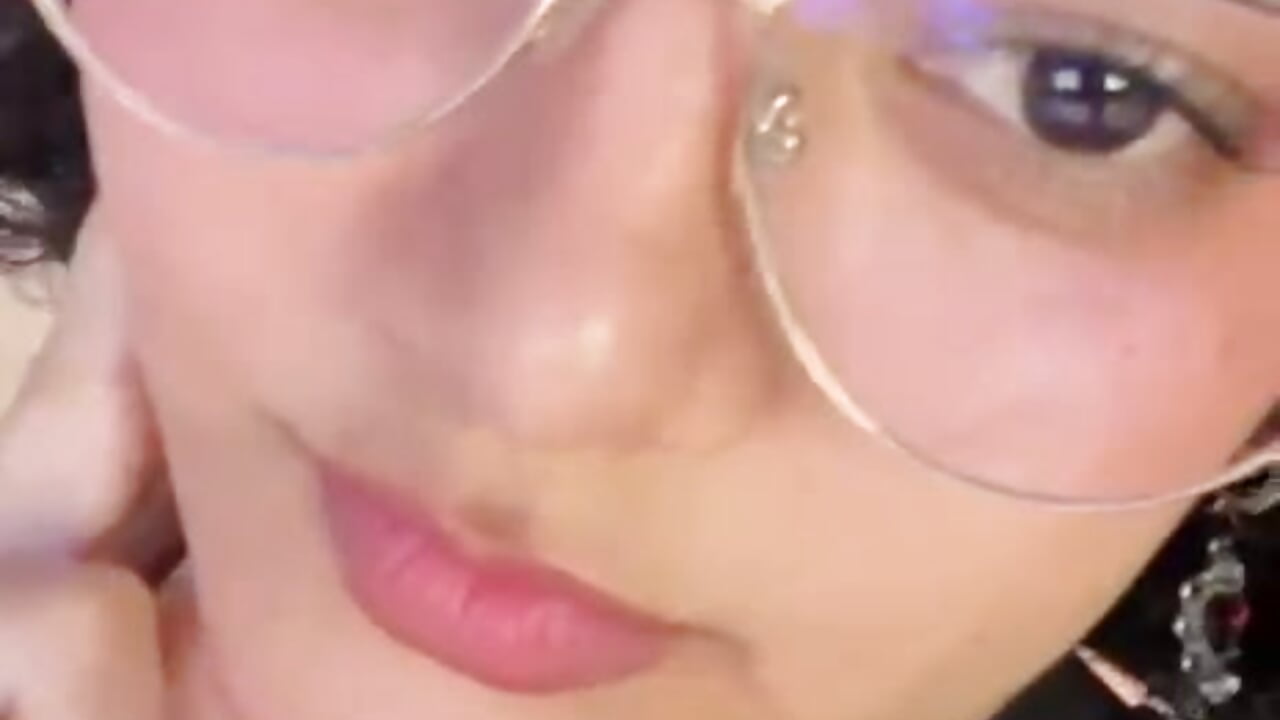 hi guys - vídeo de Lily_Lewis_ modelo de câmara