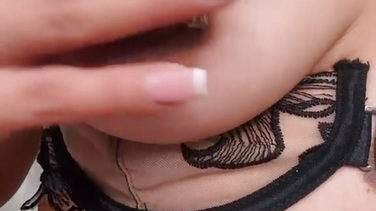 Sexy piercings on my body🔥🔥 - Vídeo de ashly_pink__, modelo de vídeos