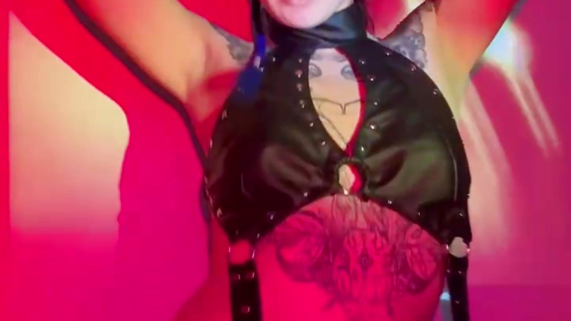 I bet you can’t resist me 😈 - video by Madi_Soonn