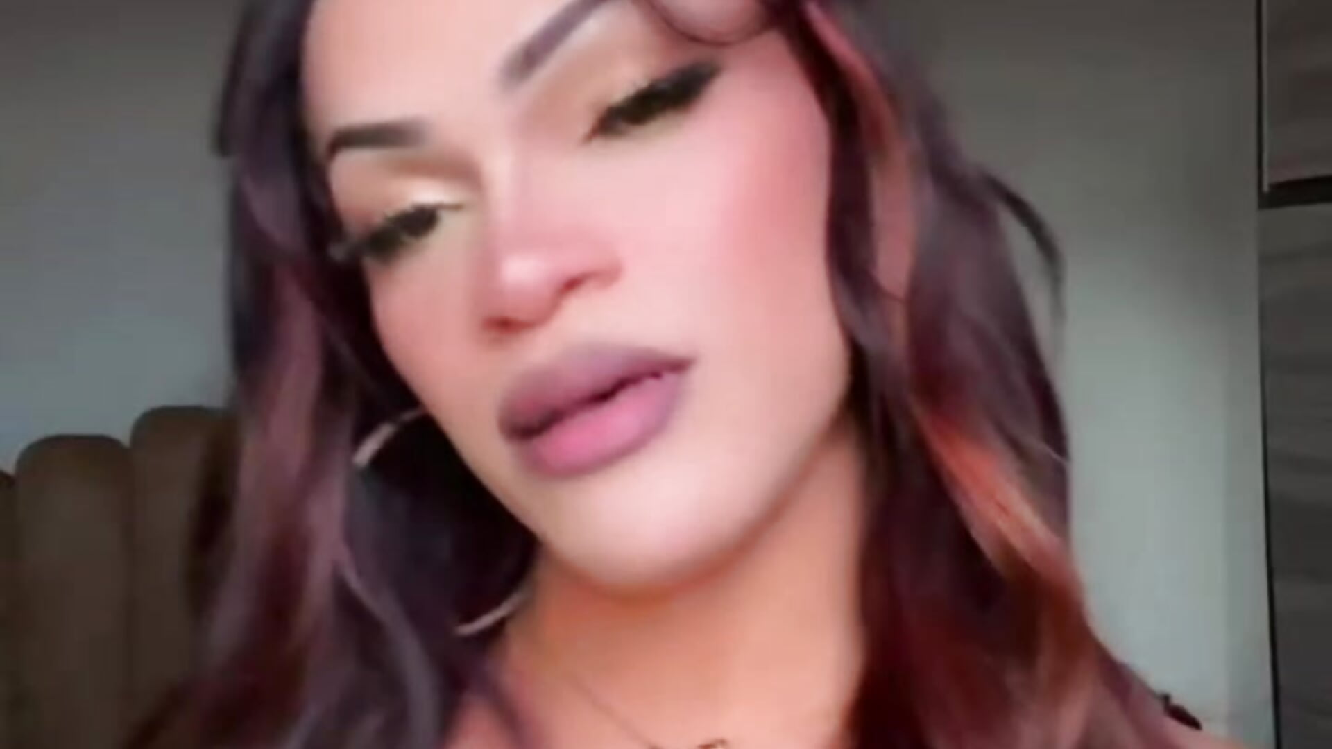 I love my hair like this 💚💚 - vídeo de AnittaRuiz modelo de câmara
