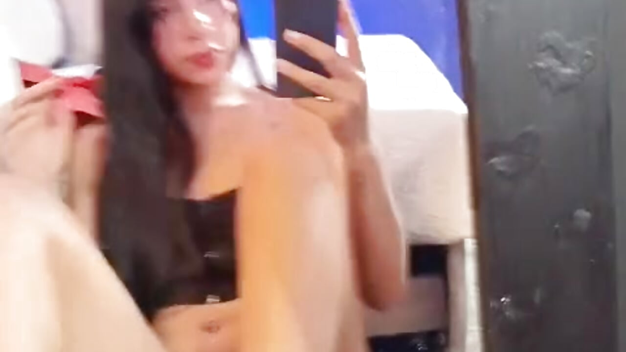 Caught you looking 👀 - video by ChelyBlake cam model