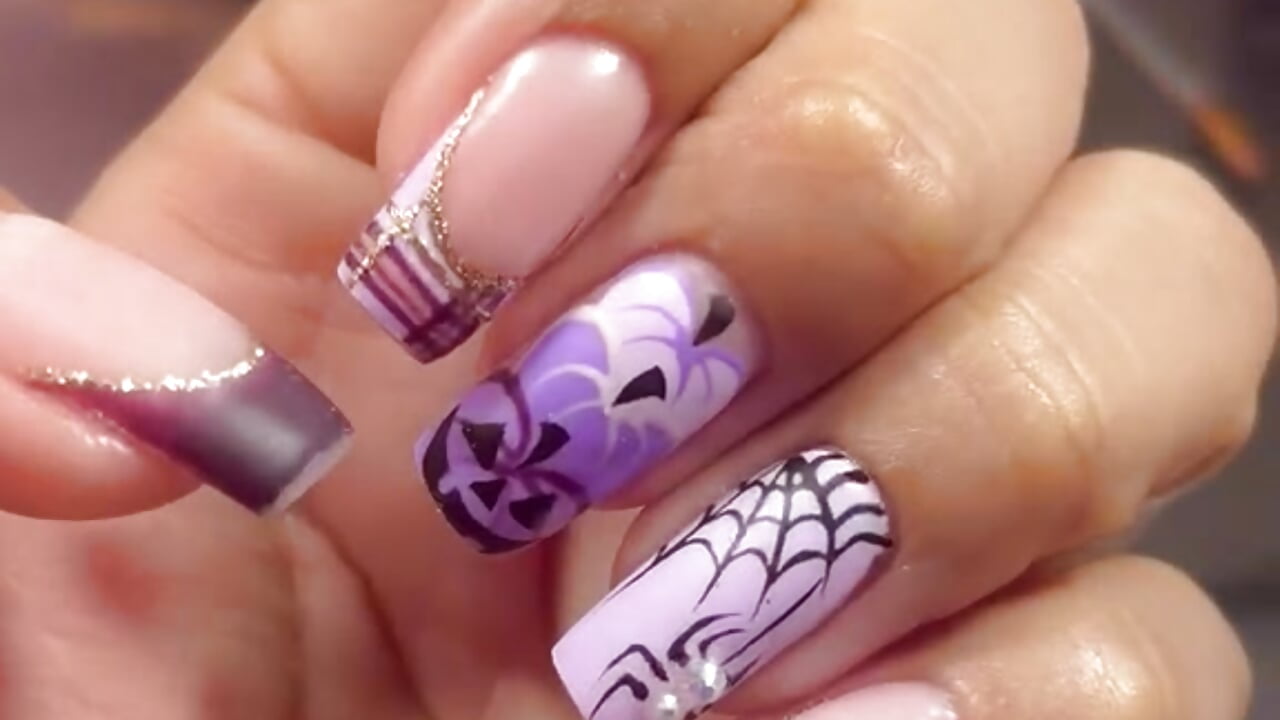 My Halloween-themed nails – you like them, darling? - video by Sabrinashark cam model