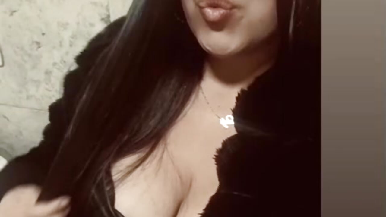 WhatsApp Video 2026-07-27 at 4,50,44 PM - vidéo du modèle de showcams Sarai_Honeey