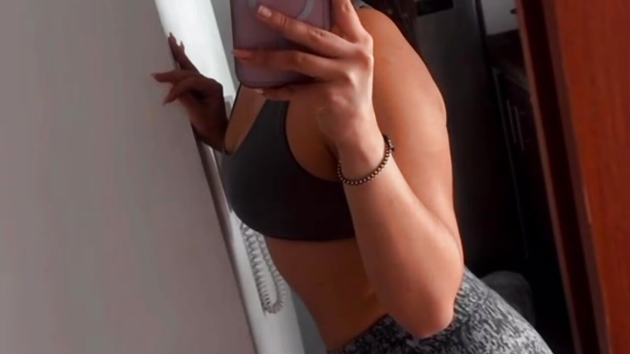 FIT GIRL ✋ - video av Sharon_Loveee cam-modell