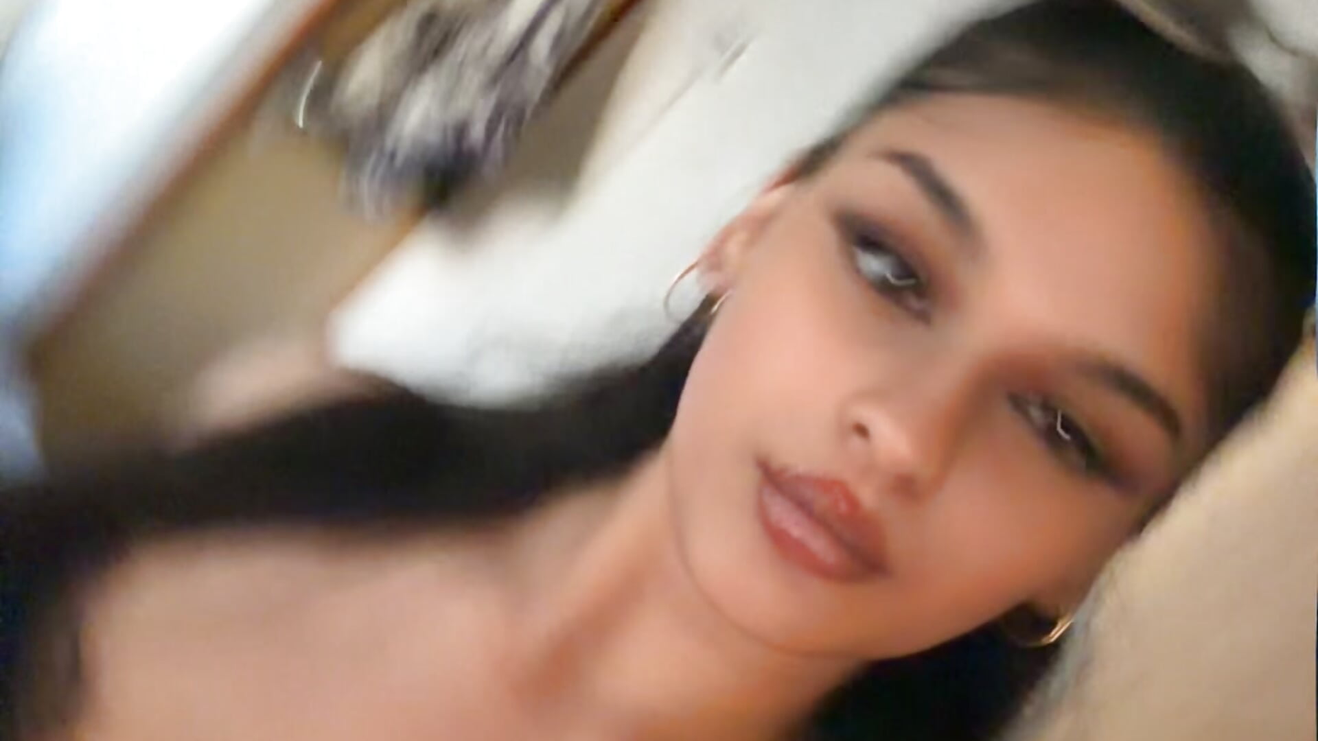 19112 - video di kaviahxx18 modella di cam