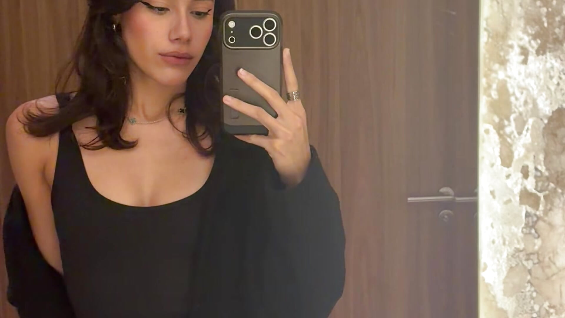 Me💋 - video by Carol_velvet cam model