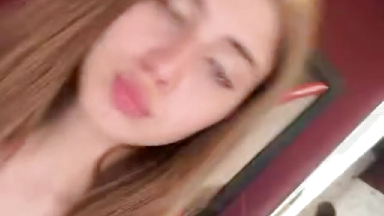 <3
