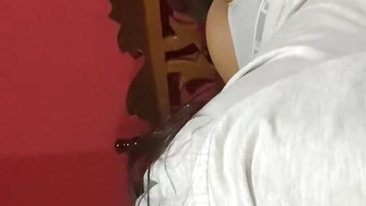 v1c044g50000d9tqt9vog65tkh54ugr0 - vídeo de la modelo de cam Camil05