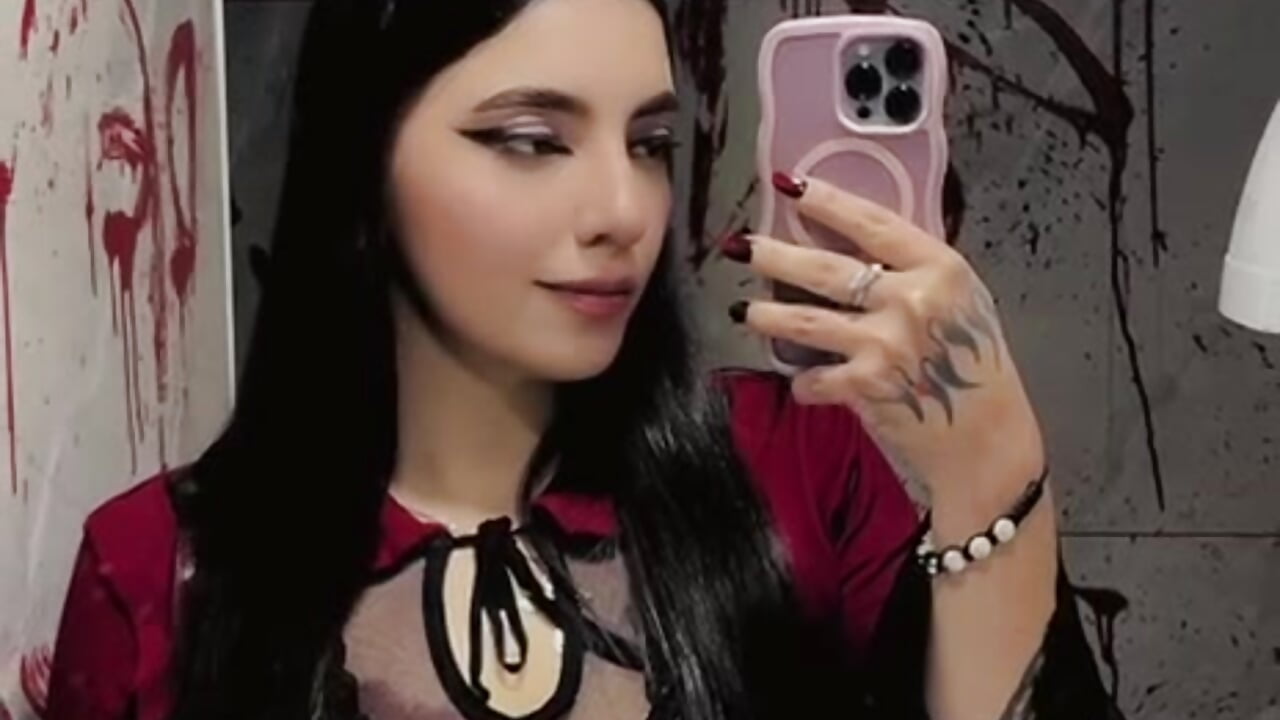 HI, UNDERWORLD. - video di vampiregirl-dirty modella di cam